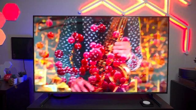 SALOTTO TECH 2023 con TV HISENSE U6K MINI LED 👌 MIGLIORE di un OLED? смотреть онлайн