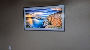 SAMSUNG 32 inch QLED FHD HDR Smart TV Review