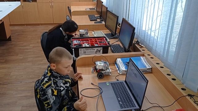 01.11.2024Отчет. 2 блок. Дети Касли 6-15 лет.Леготворение. Роботы, Дроны