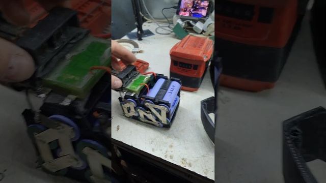 Hilti Maxi... мутанты 8 - 10 Ah 21700 .увеличенные аккумуляторы смотреть онлайн