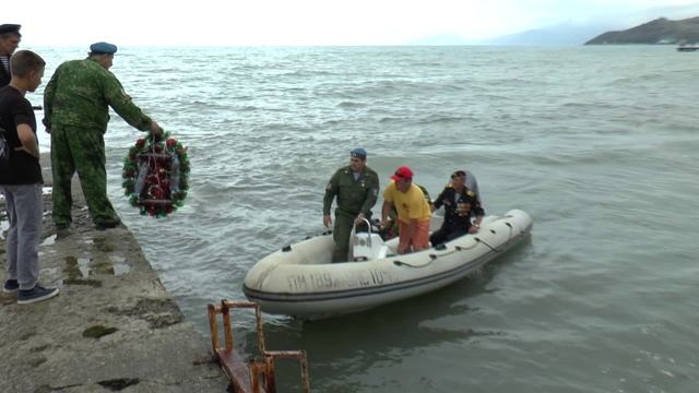 возложение венков на воду 24.06.2016