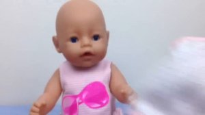 Видео для девочек  с куклой Пупсик Baby Born играем кормим набор еды игрушки дочки матери Baby Dol
