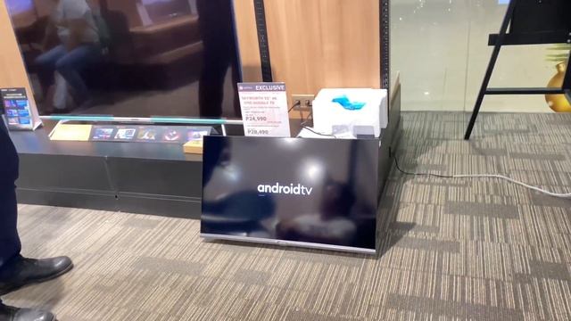 SKYWORTH ANG REGALO NA TV PARA KAY MADER + RADIO #adayinmylife | @leahdemecillo