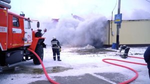 В Яр-Сале произошло возгорание гаражных боксов