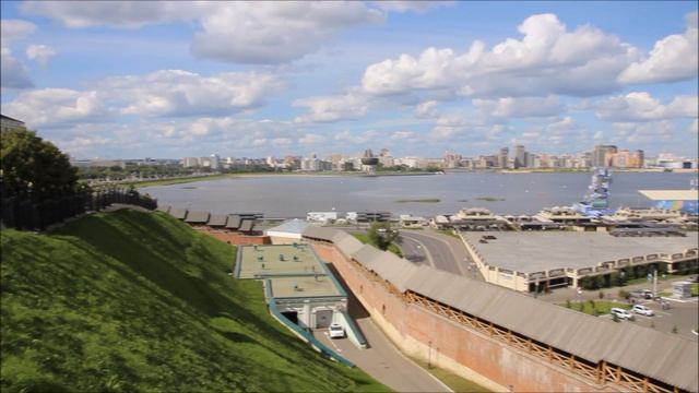 Казань. Берег реки Казанки.