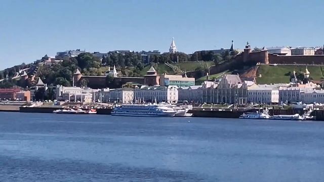 Стрелка, Нижний Новгород. Река Ока и Волга смотреть онлайн