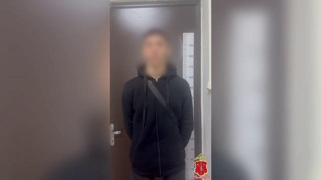 Полиция Петербурга установила подростка, несколько дней выполнявшего указания телефонных мошенников