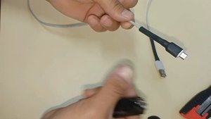 Как защитить кабель зарядки телефона от поломки