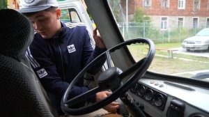 Пришлось сделать это с буханкой, потому что уже невозможно!