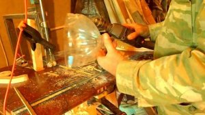 Как расширить отверстие в гипсокартоне без пыли.  How to expand a hole