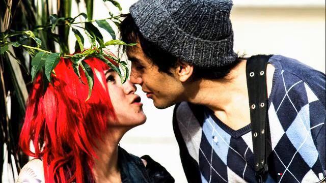 Слушать лучшую песню с тв онлайн смотреть онлайн