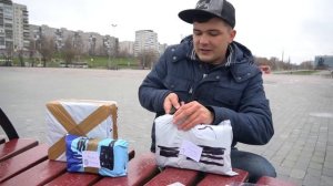 Мы купили много потерянных посылок с почты, а там iPhone 11