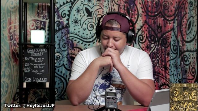 Jethro Tull- A New Day Yesterday (First Listen) смотреть онлайн