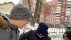 Виа устроился доставщиком потерянных посылок