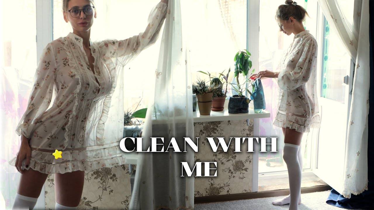 ❤️ Transparent window sill cleaning, watering indoor plants, glass cleaning with Tina.