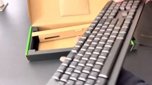Razer DeathStalker V2 Pro Quick Unboxing