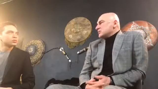 Радислав Гандапас и Петр Осипов в Бизнес Молодость