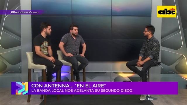 Antenna presenta “En el aire” en Periodismo Joven смотреть онлайн