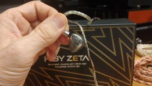 Тригибридные наушники Hiby Zeta - как звучат?