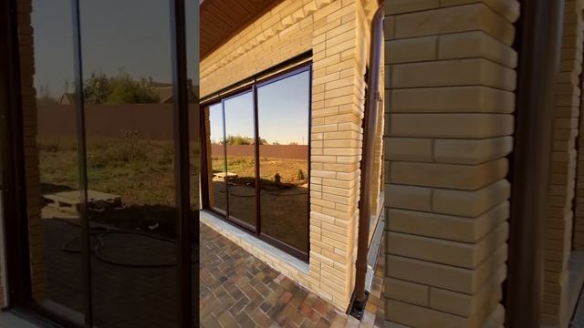 Раздвижные алюминиевые окна в мангальную.