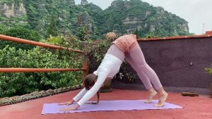 Утренняя йога: мягкая растяжка на все тело