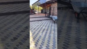 Укладка тротуарной плитки
