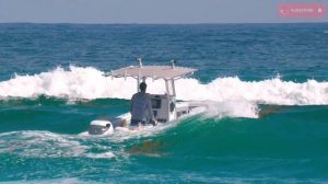 SMALL BOAT GOES OUT ON THE WRONG DAY! | HAULOVER INLET BOATS | WAVY BOATS