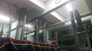 Штанга. Жим лёжа. На увеличение веса.