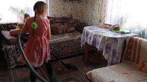 Будни нашей семьи.Жарю гренки.Художники.
