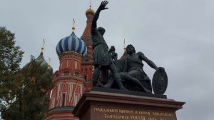 Спасская башня и её окрестности