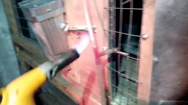 Ниппельные поилки. Поилки для кроликов