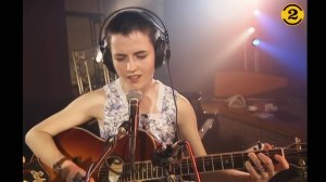 The Cranberries - I Will Always / Wanted (Live on 2 Meter Session)