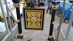 золочение чугунной часовни в Петербурге