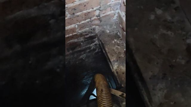 Чистка дренажа уличного туалета