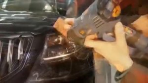 Оклейка фар полиуретановой пленкой SunTek