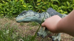 обзор на гиганотозавра от маттел из деревни giganotosaurus Mattel