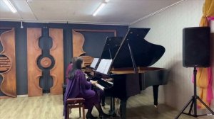 Арно Бабаджанян  "Ноктюрн"
Исполняют Дарья Лукина и Татьяна Черненко