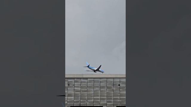 TUI