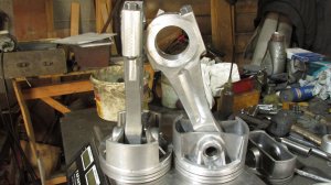 Новые поршня и шатуны на Мега