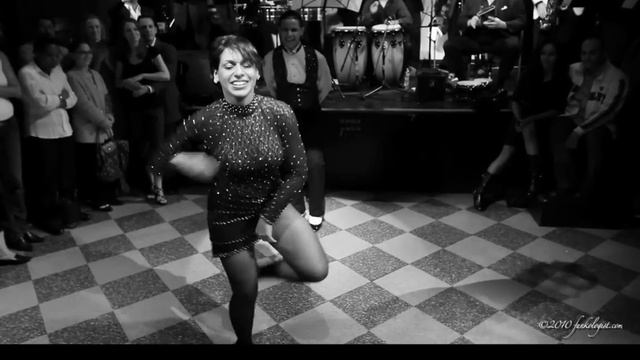 Eddie Torres Junior & Nehda Turado ! Мы познакомились на клубной  вечериночке смотреть онлайн