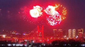 салют в честь Дня Победы 2024 (79 лет) Новосибирск.