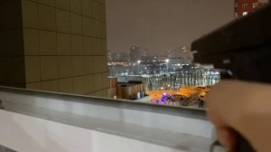 Стрельба из детского пистолета