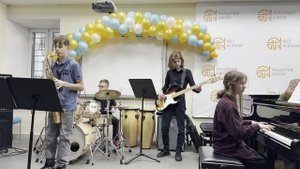 "Teens In Jazz" / D. Ellington, J. Tizol "Caravan"