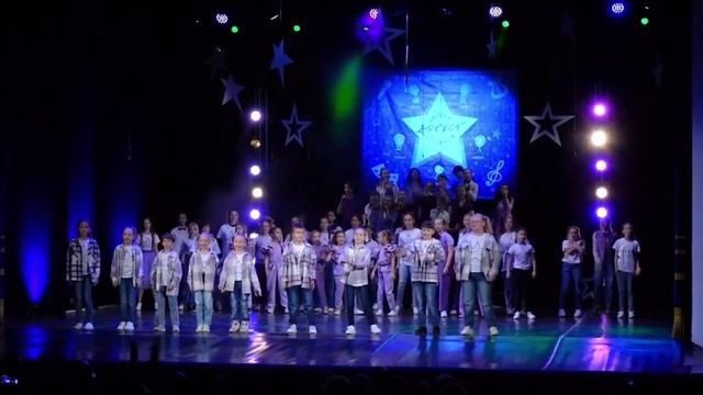 Гимн Артистов смотреть онлайн