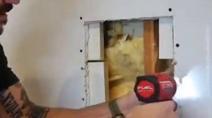 Ремонт стены из гипсокартона