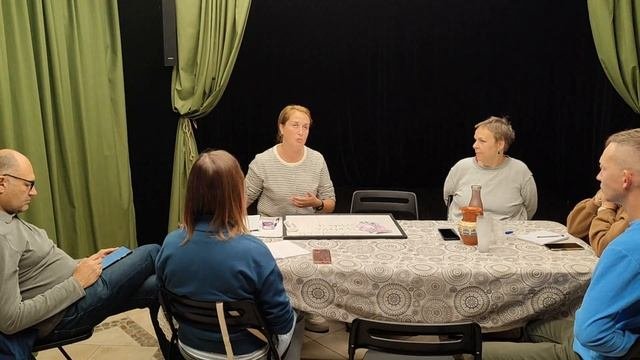 Как различать 'се' и 'си' + притяжательные местоимения болгарского языка. 'Как сказать'