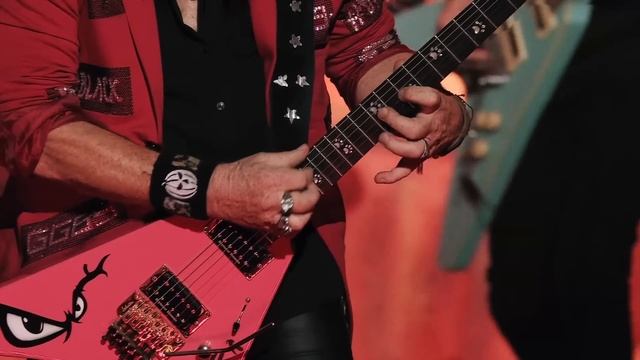 HELLOWEEN - Eagle Fly Free [Live At Budokan] (Official Music Video)