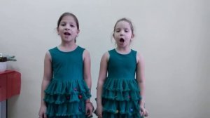 Новогодняя история  " Котёнок и щенок " Музыка Т. Попатенко ,слова В. Викторова