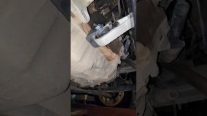 Lada Vesta.Установка передней(четвертой )опоры.