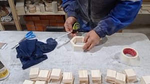 Полка- пчелиные соты, из дерева своими руками.